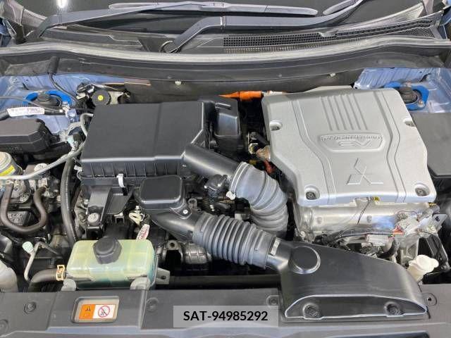 Mitsubishi OUTLANDER PHEV 2013-12 365915-18