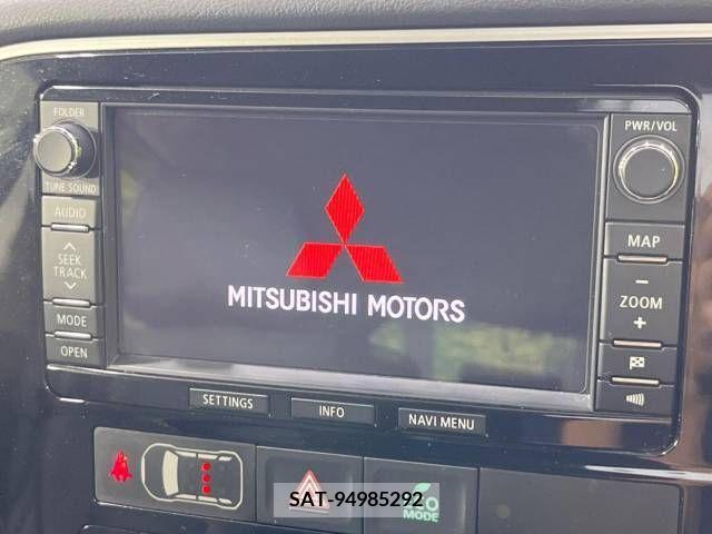 Mitsubishi OUTLANDER PHEV 2013-12 365915-3