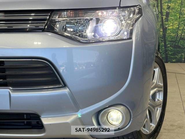 Mitsubishi OUTLANDER PHEV 2013-12 365915-12