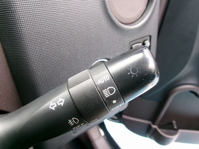 Toyota PORTE 2012-10 3340-13