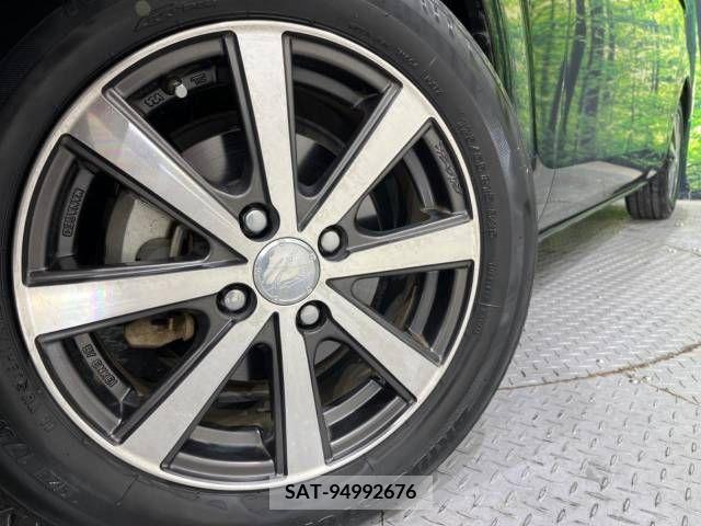Toyota SPADE 2013-02 338376-13