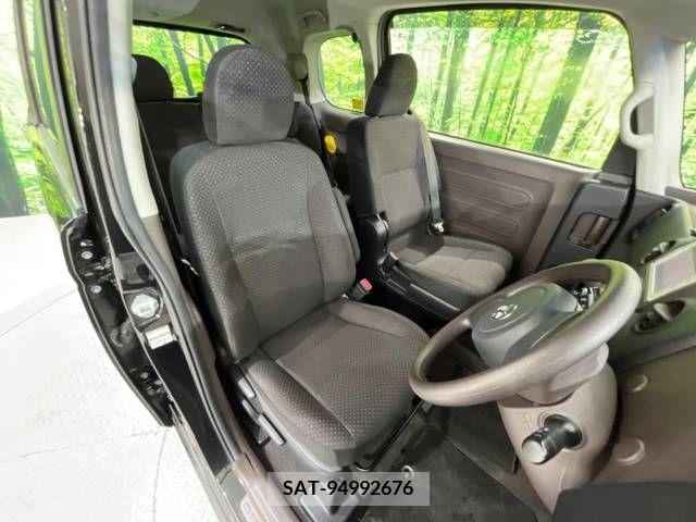 Toyota SPADE 2013-02 338376-8
