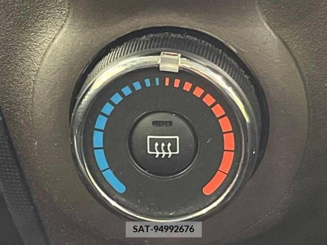 Toyota SPADE 2013-02 338376-6