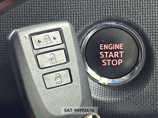 Toyota SPADE 2013-02 338376-5