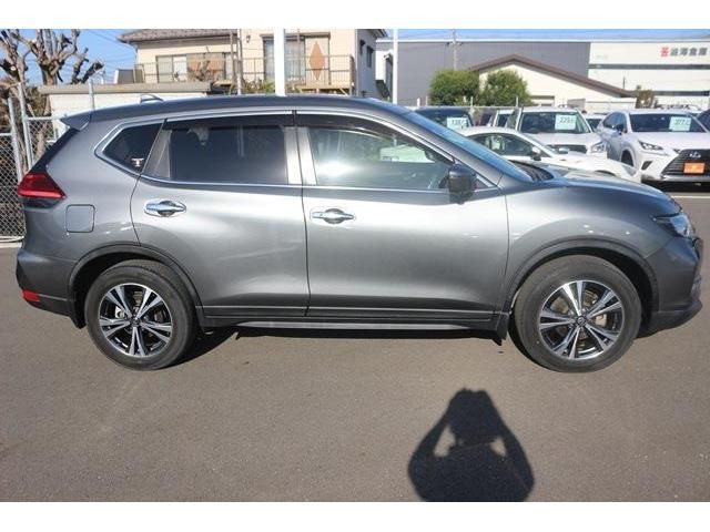 Nissan X-TRAIL 2018-09 191397-2