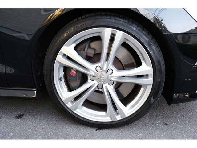 Audi S6 2018-03 28657-20