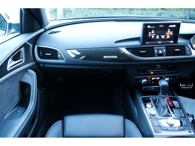 Audi S6 2018-03 28657-15