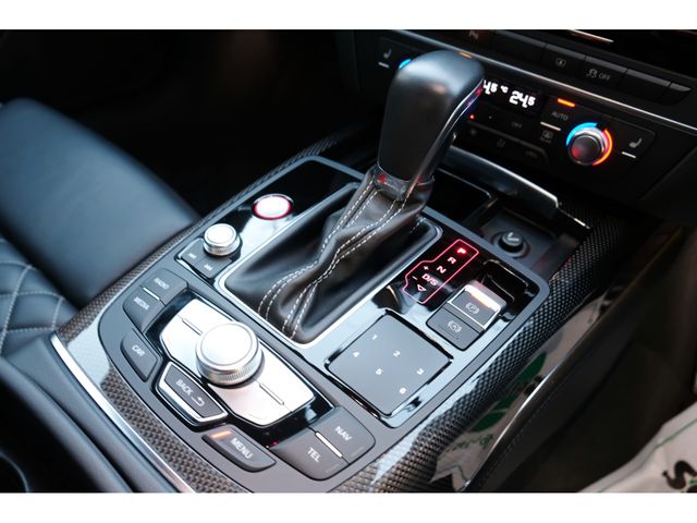 Audi S6 2018-03 28657-17