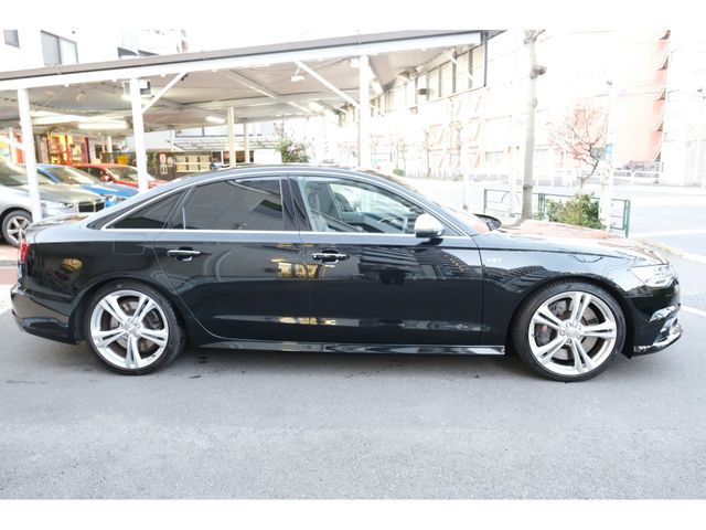 Audi S6 2018-03 28657-6