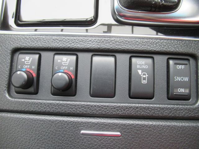 Nissan FUGA 2007-09 186284-23