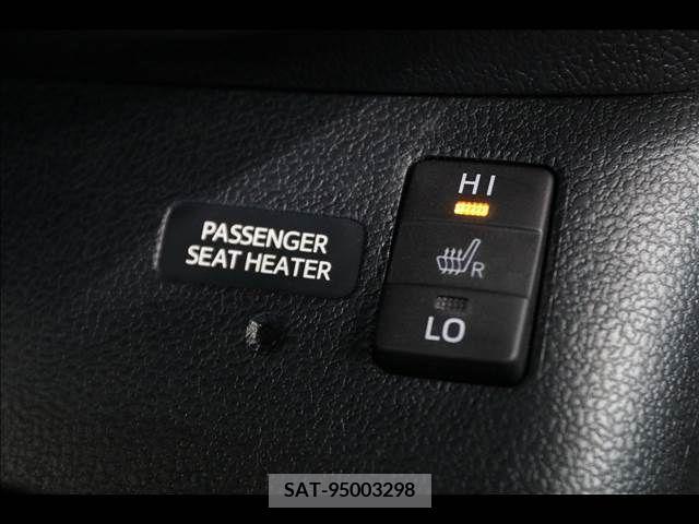 Toyota PRIUS 2018-04 366641-15