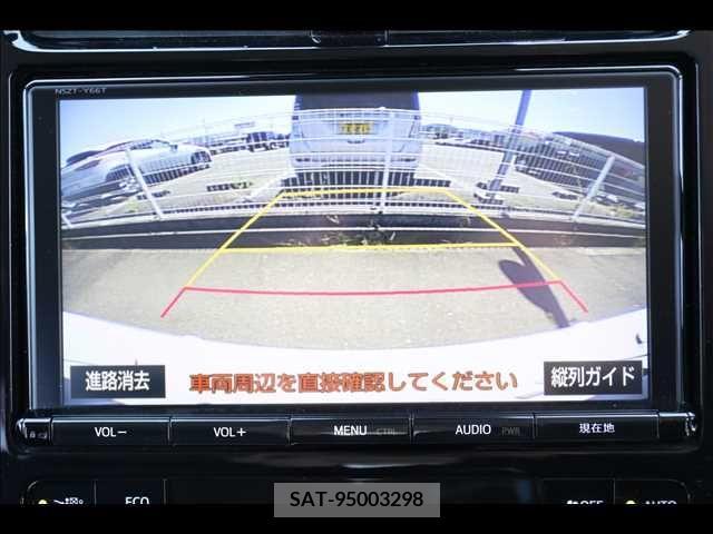 Toyota PRIUS 2018-04 366641-4