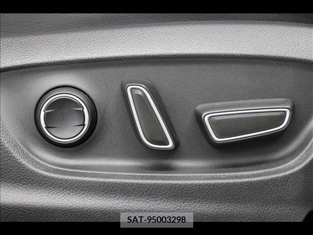 Toyota PRIUS 2018-04 366641-9
