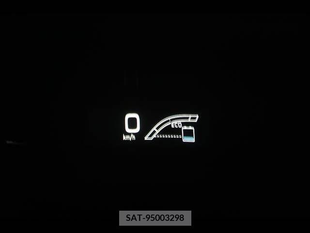 Toyota PRIUS 2018-04 366641-8