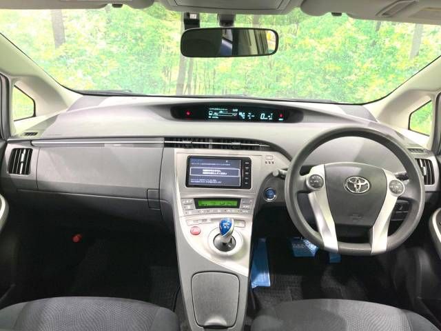 Toyota PRIUS 2015-03 194760-1