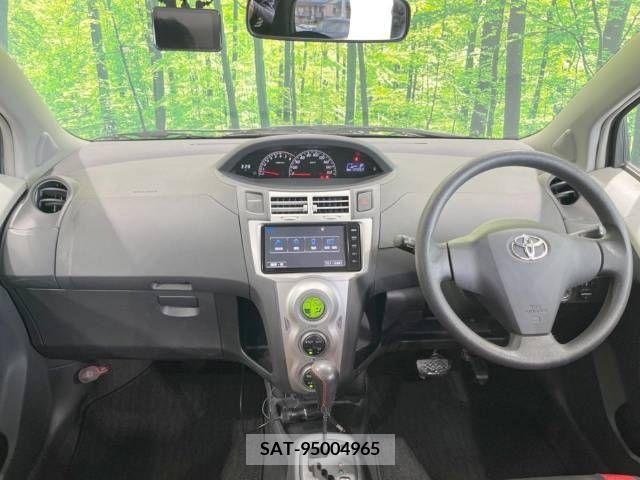Toyota VITZ 2005-07 370174-1