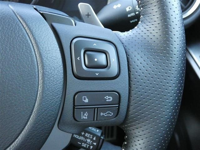 Lexus IS 2021-11 194067-14