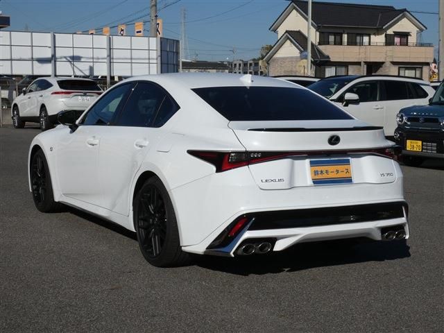 Lexus IS 2021-11 194067-3