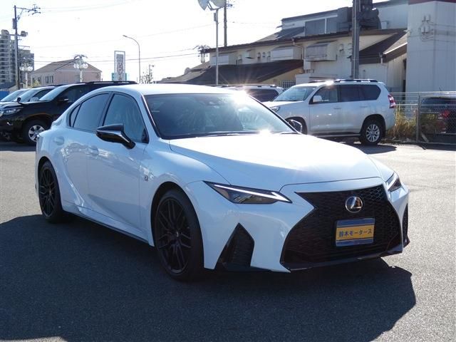 Lexus IS 2021-11 194067-1