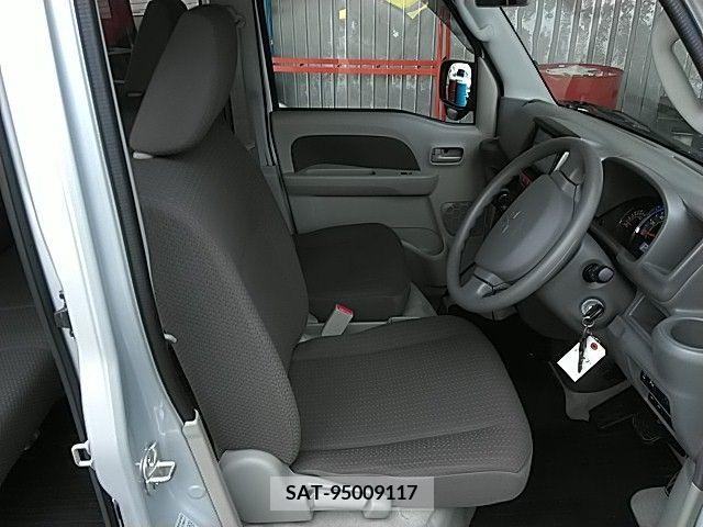 Mitsubishi MINICAB VAN 2021-07 363819-11
