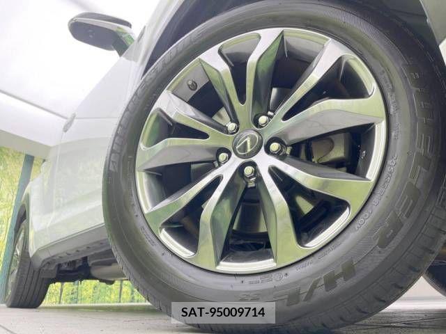 Lexus NX 2016-04 334363-13