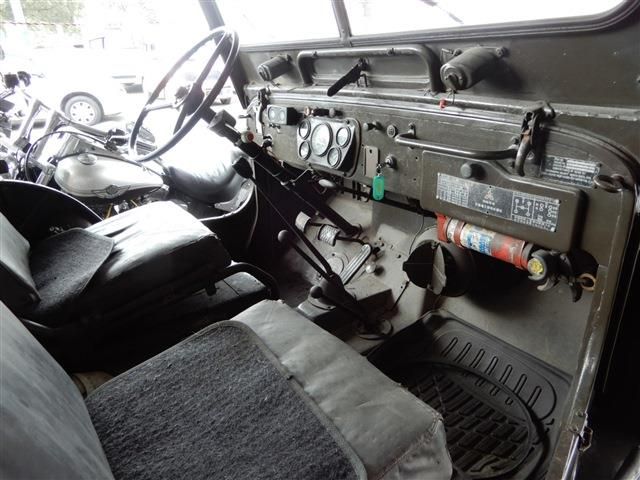 Mitsubishi JEEP 1959-01 683-6