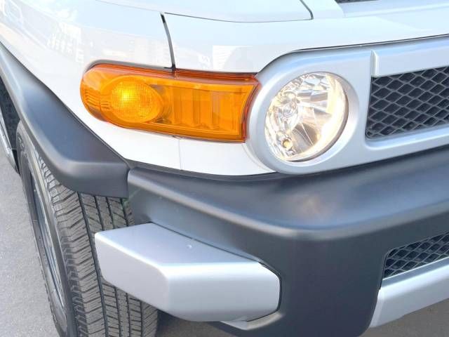 Toyota FJ CRUISER 2017-11 195940-12