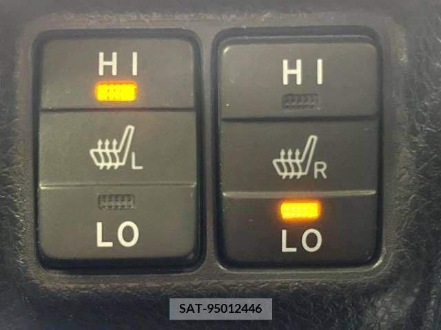 Toyota ESQUIRE 2015-04 228177-7