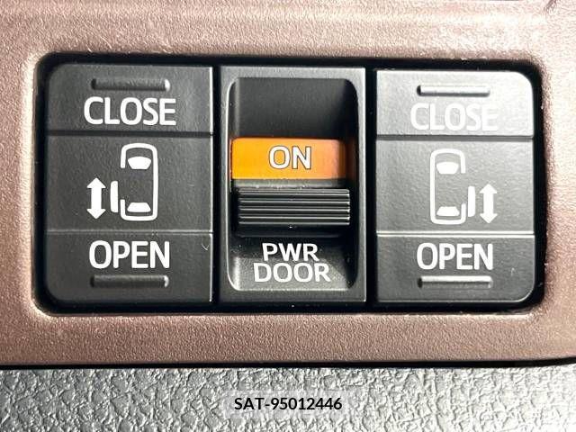 Toyota ESQUIRE 2015-04 228177-6