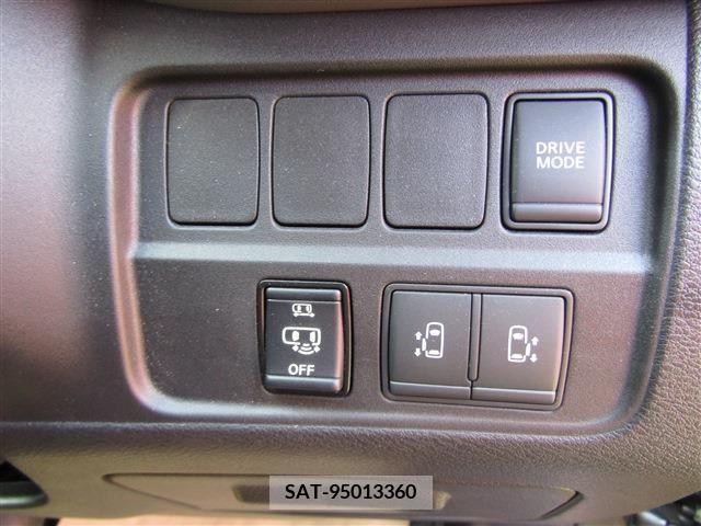 Nissan SERENA 2021-07 351334-4