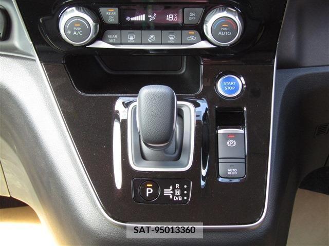 Nissan SERENA 2021-07 351334-12