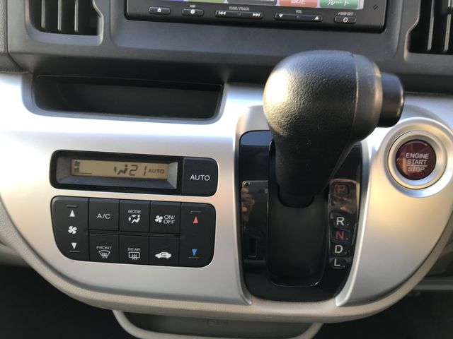 Honda N-WGN 2014-09 196056-21