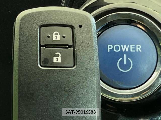 Toyota PRIUS ALPHA 2016-07 366747-6