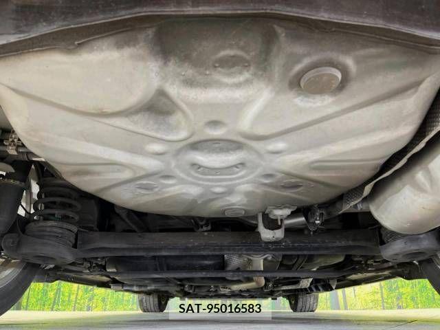 Toyota PRIUS ALPHA 2016-07 366747-19
