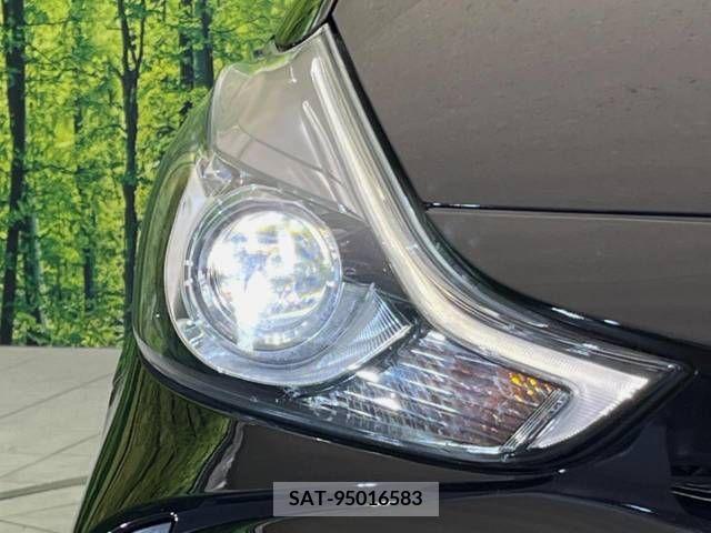 Toyota PRIUS ALPHA 2016-07 366747-12
