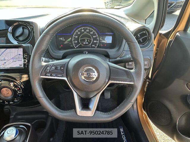 Nissan NOTE 2016-11 328691-9