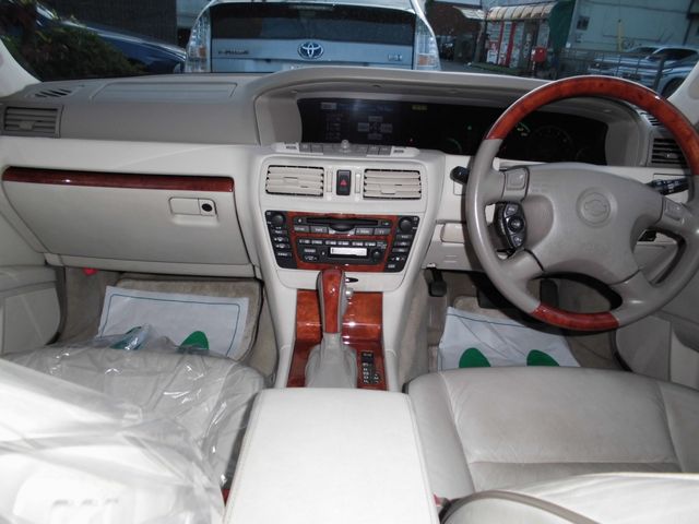 Nissan GLORIA HARDTOP 2000-07 249-15