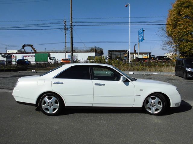 Nissan GLORIA HARDTOP 2000-07 249-4