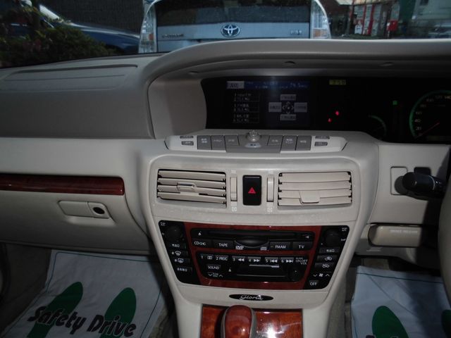 Nissan GLORIA HARDTOP 2000-07 249-11