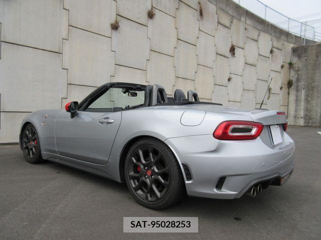 Abarth 124 Spider 2018-07 215032-14