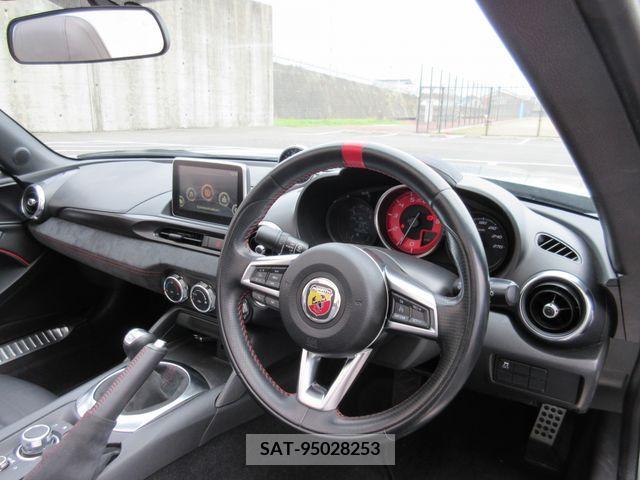 Abarth 124 Spider 2018-07 215032-1