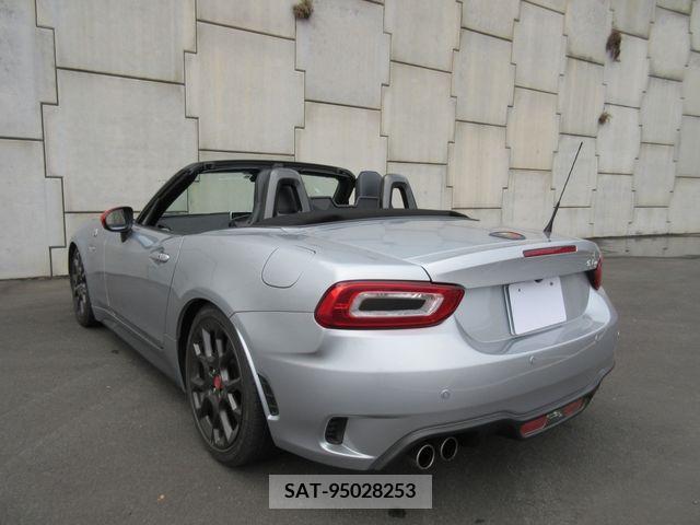 Abarth 124 Spider 2018-07 215032-12