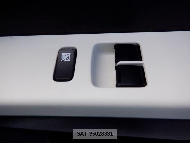Suzuki ALTO 2017-02 327415-20