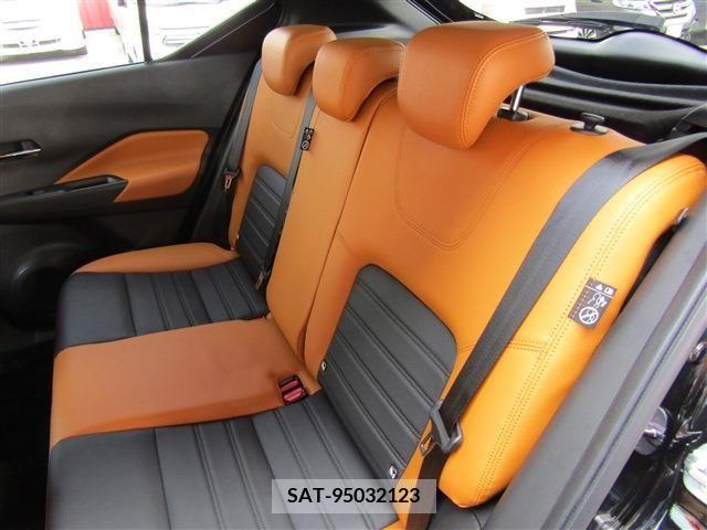 Nissan KICKS 2023-03 205298-26