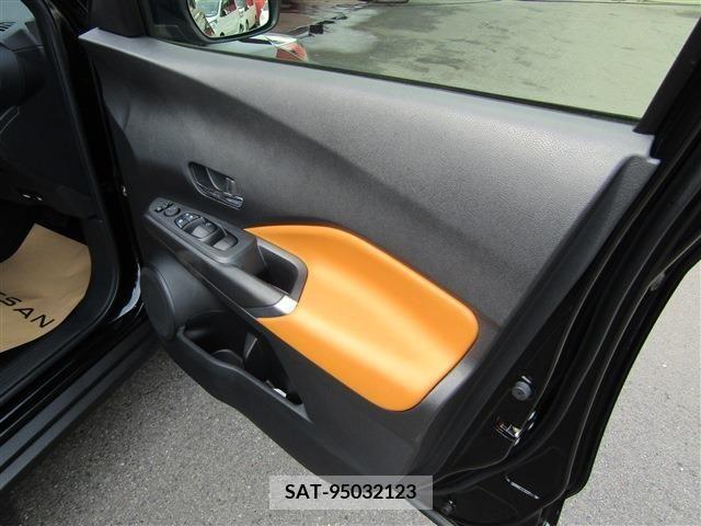 Nissan KICKS 2023-03 205298-17