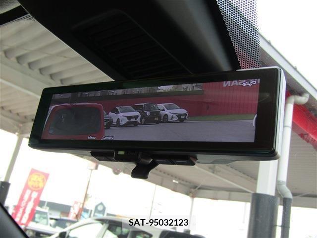 Nissan KICKS 2023-03 205298-13
