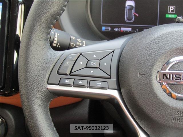 Nissan KICKS 2023-03 205298-11