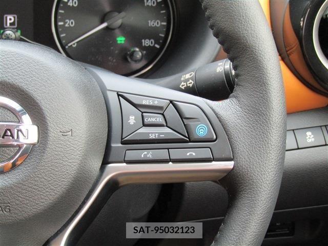 Nissan KICKS 2023-03 205298-4
