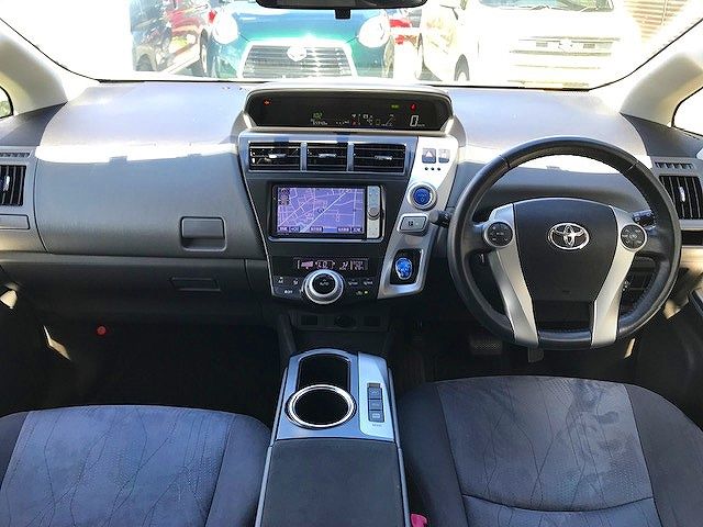 Toyota PRIUS ALPHA 2012-04 18075-1