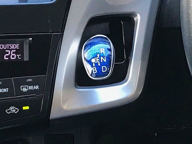 Toyota PRIUS ALPHA 2012-04 18075-19